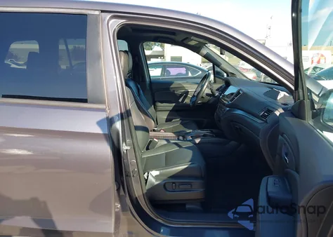 2019 Honda Passport Ex-L z USA, uszkodzony, nr VIN 5FNYF8H55KB017283